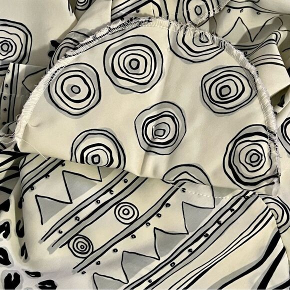 VTG 90s RENAISSANCE SPORTSWEAR Boxy Geometric Scribble Cream Black blouse S - Picture 5 of 12